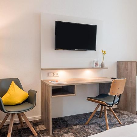 Stadthotel Lohne, Self Check In, Mit Baeckerei Und Cafe Лоне Экстерьер фото