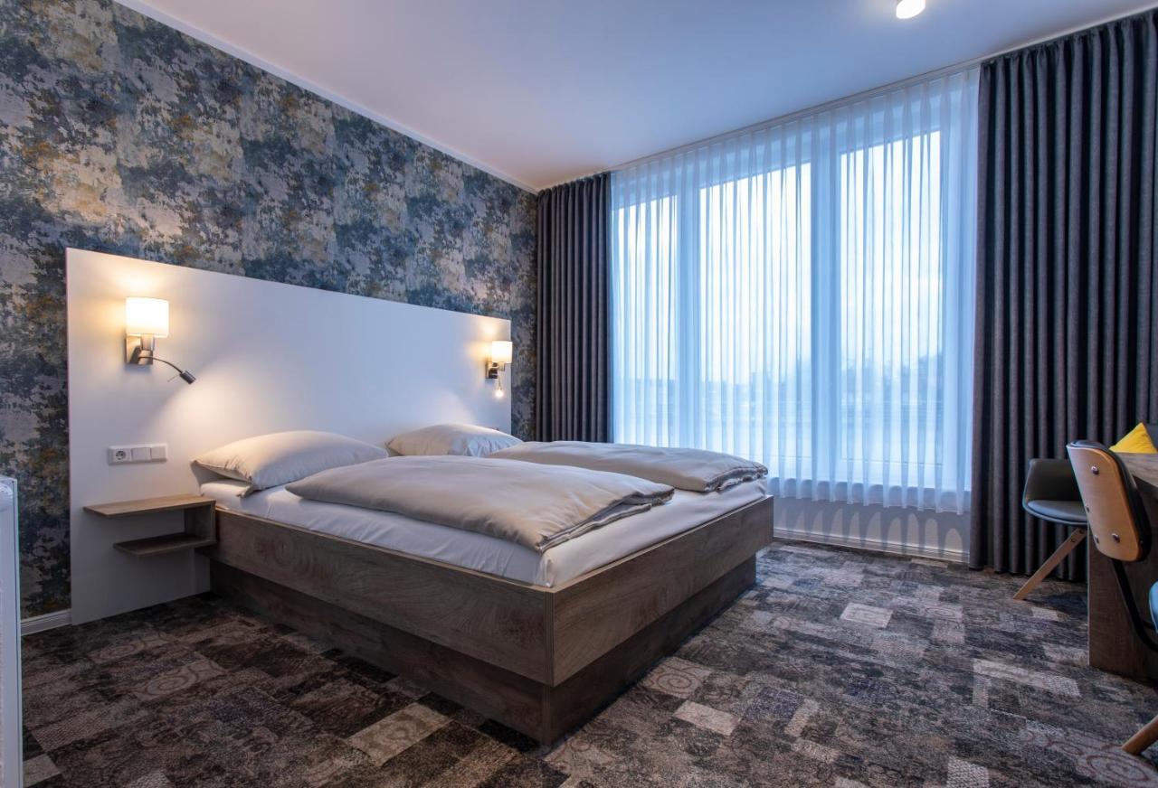 Stadthotel Lohne, Self Check In, Mit Baeckerei Und Cafe Лоне Экстерьер фото